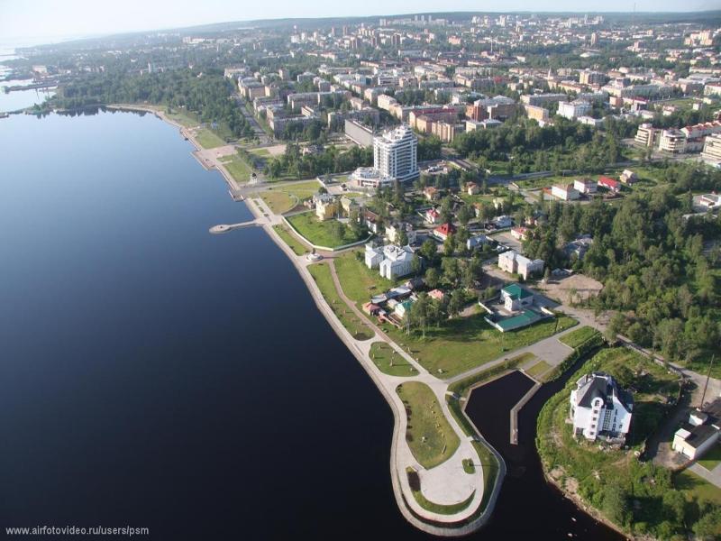 Onega Castle Hotel Petrozavodsk Exterior photo